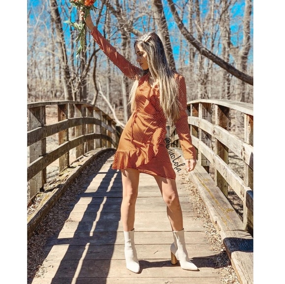 Satin polka dot mini dress - Picture 2 of 7